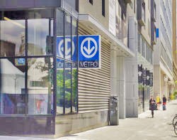 Acces Metro a Le Louis Boheme tour a condos