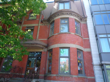 Townthouse for sale in Downtown Montreal with Residential/ Commercial designation